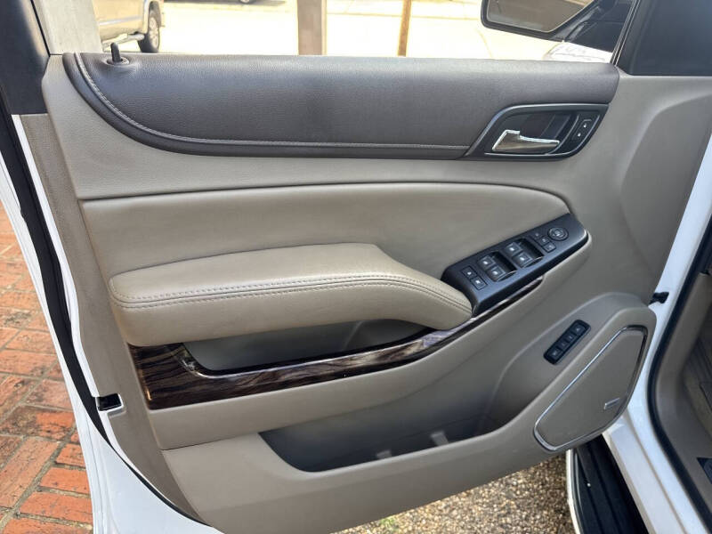 2017 GMC Yukon XL SLT