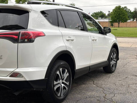 2017 Toyota RAV4 LE