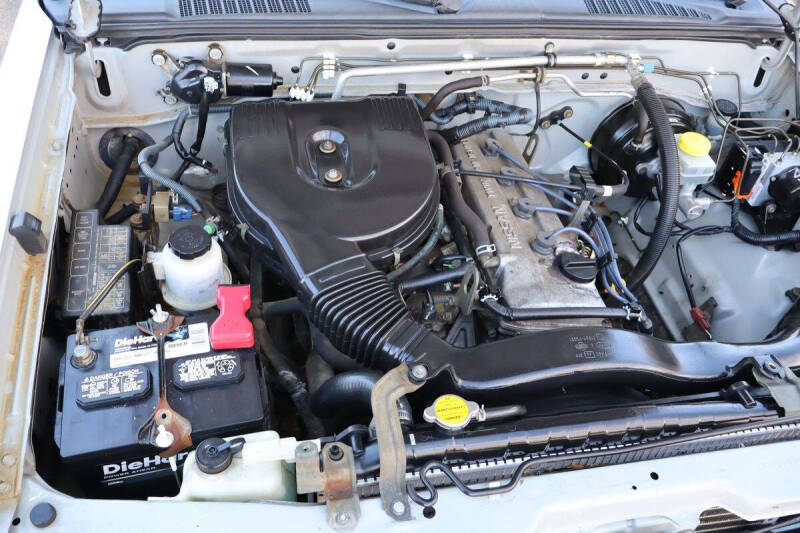 2003 Nissan Frontier Standard