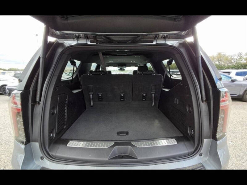 2025 Chevrolet Suburban Z71