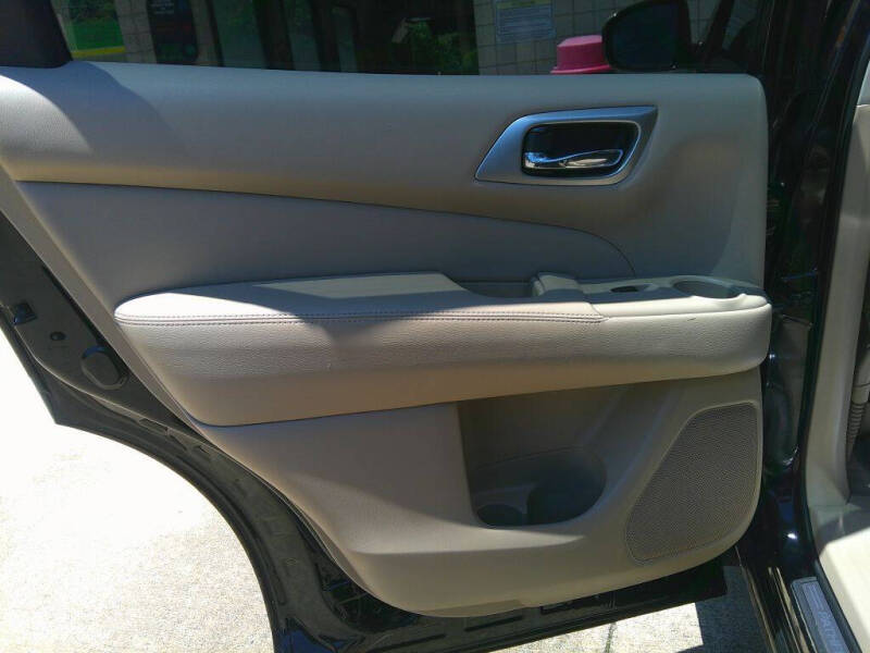 2014 Nissan Pathfinder Platinum