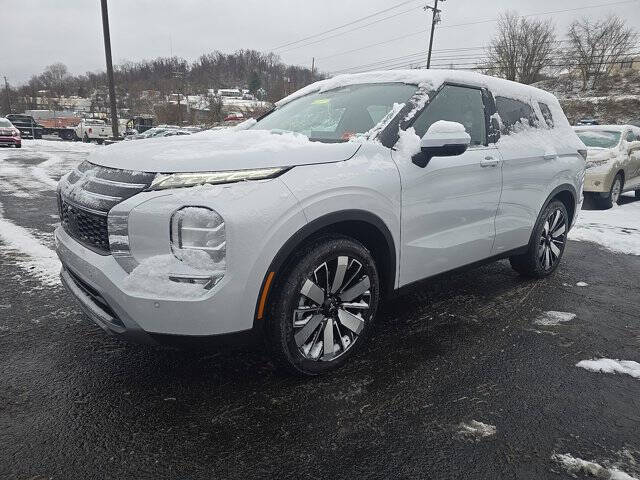 2026 Mitsubishi Outlander SE