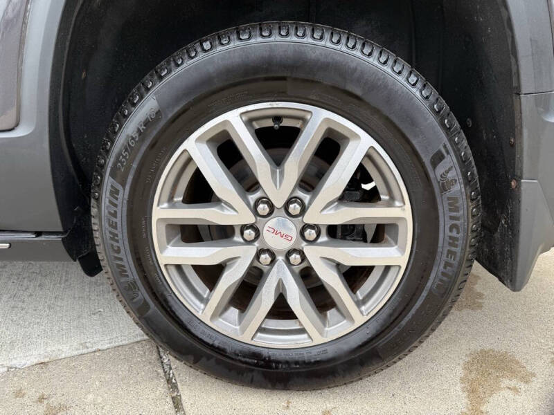 2017 GMC Acadia SLE-2