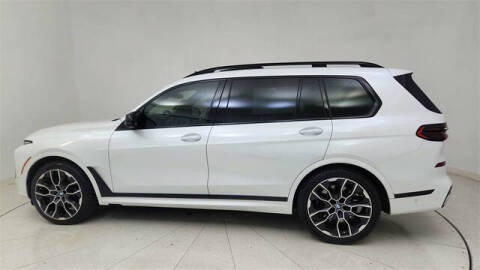 2025 BMW X7 M60i