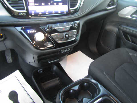 2024 Chrysler Pacifica Touring