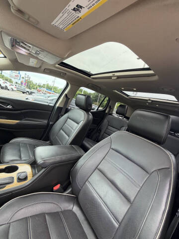 2017 GMC Acadia Denali