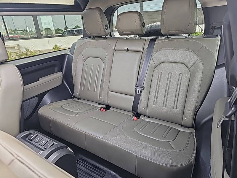 2021 Land Rover Defender 90 First Edition