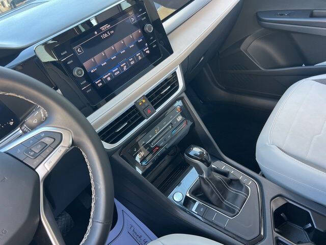 2025 Volkswagen Taos SE