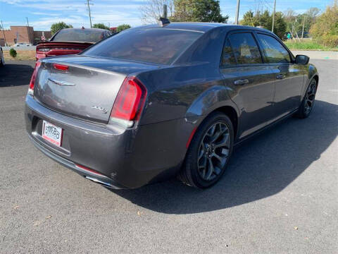 2018 Chrysler 300 S