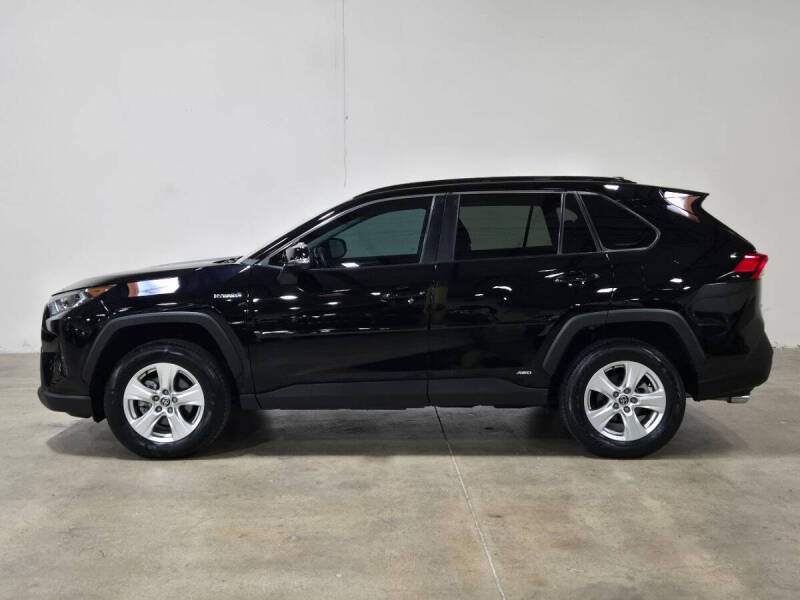 2021 Toyota RAV4 Hybrid XLE