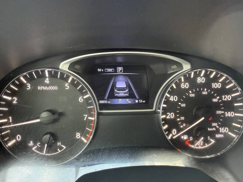 2020 Nissan Pathfinder SV