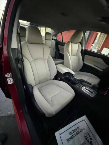 2019 Subaru Impreza 2.0i