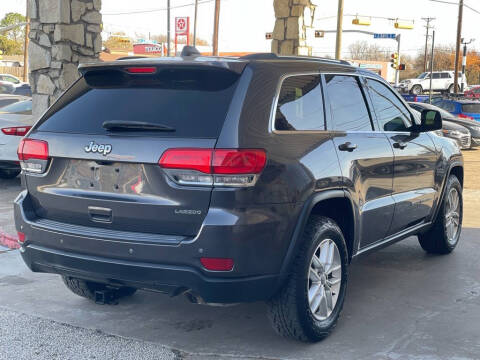 2017 Jeep Grand Cherokee Laredo