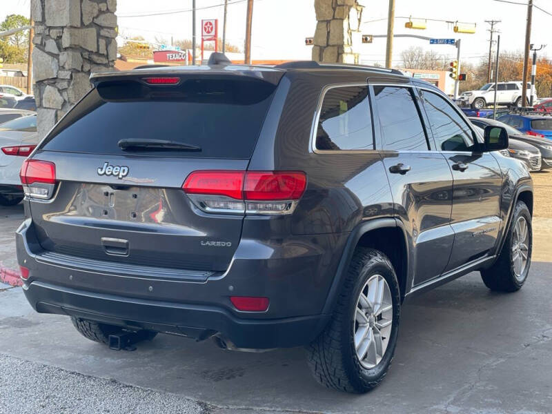 2017 Jeep Grand Cherokee Laredo