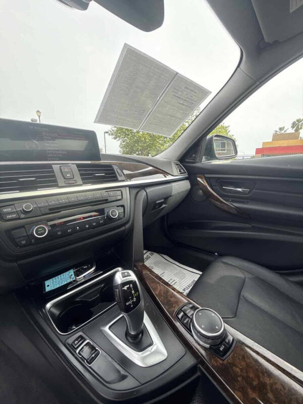 2015 BMW 3 Series 328i