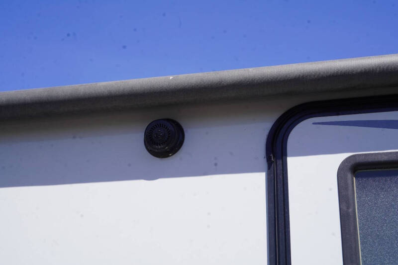 2021 Cruiser RV shadow  Cruiser