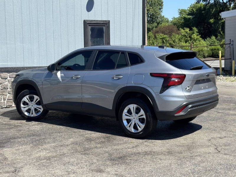 2025 Chevrolet Trax LS