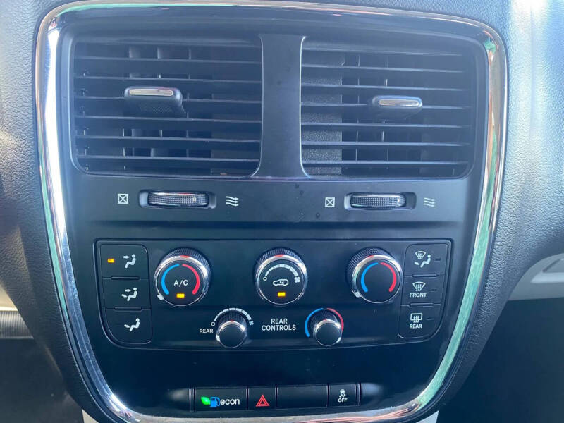 2018 Dodge Grand Caravan SE