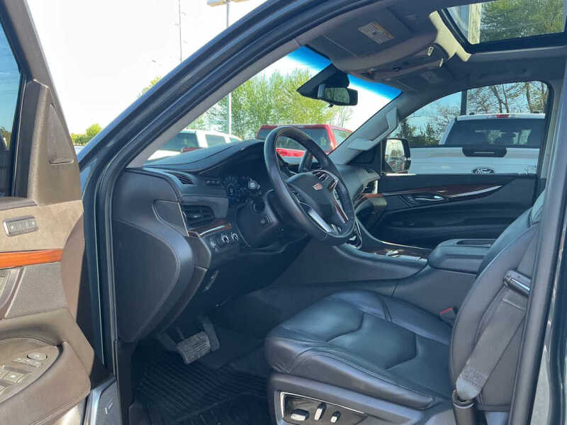 2020 Cadillac Escalade Premium Luxury