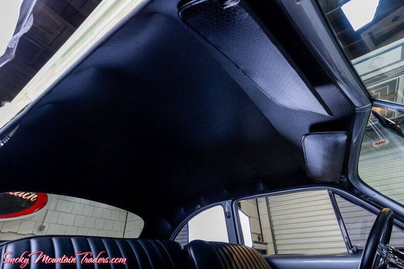 1950 Ford Custom Deluxe