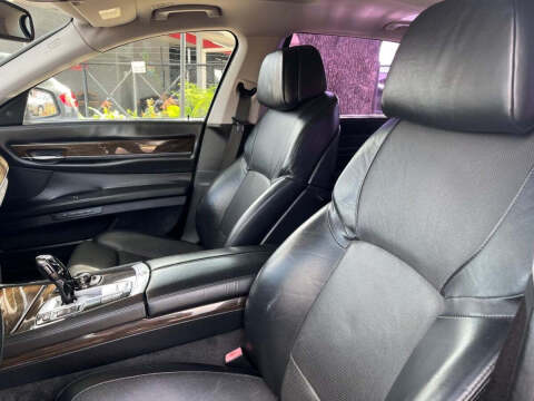 2010 BMW 7 Series 750Li