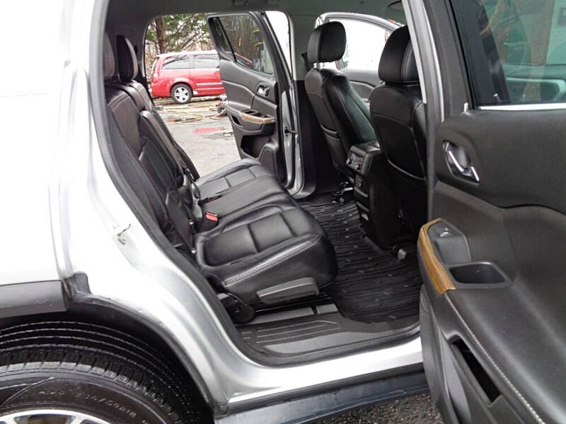 2018 GMC Acadia SLE-2