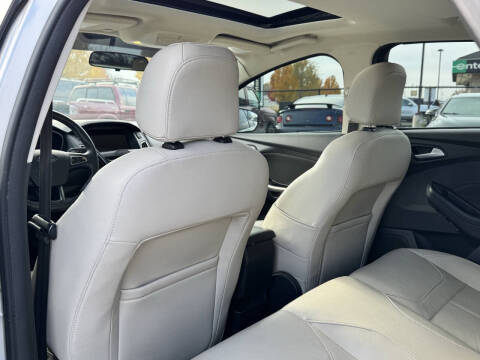 2017 Ford Focus Titanium