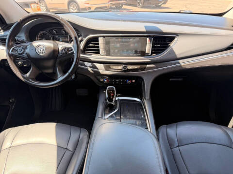 2018 Buick Enclave Essence