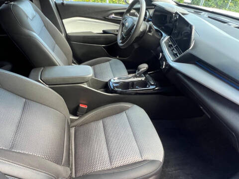 2024 Chevrolet Trax LT