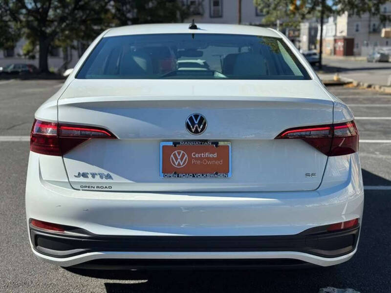 2024 Volkswagen Jetta SE