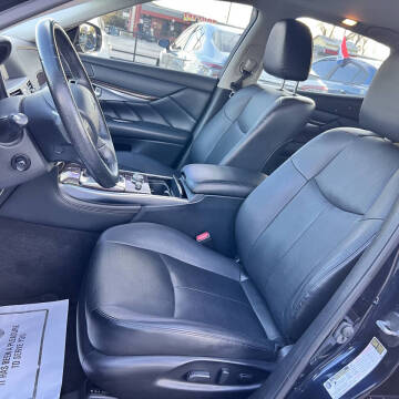 2018 Infiniti Q70 3.7 Luxe