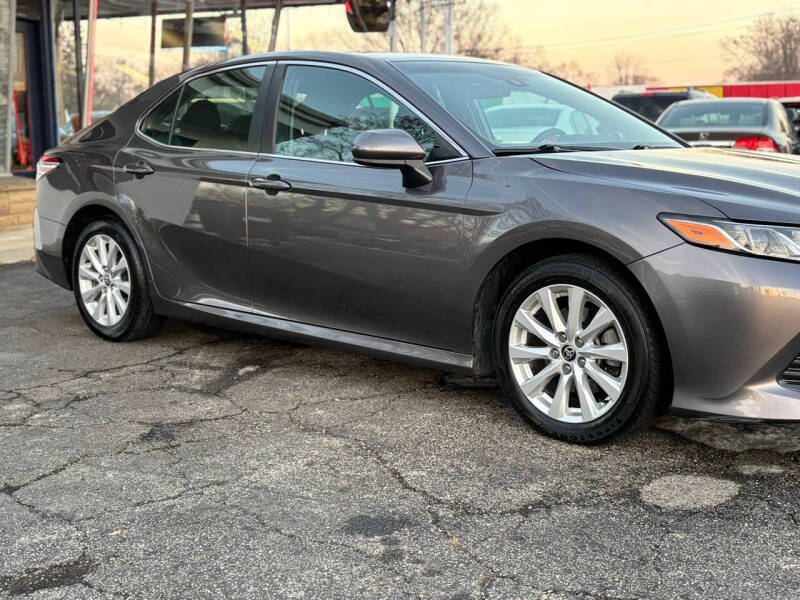 2020 Toyota Camry LE