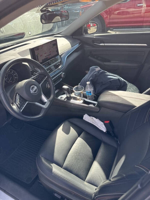 2023 Nissan Altima 2.5 SR