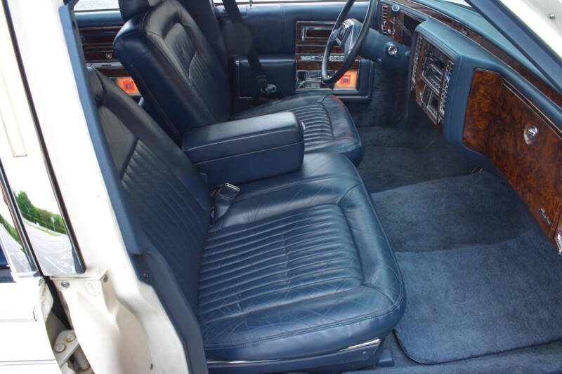 1990 Cadillac Brougham