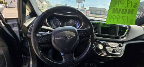 2020 Chrysler Pacifica Touring L