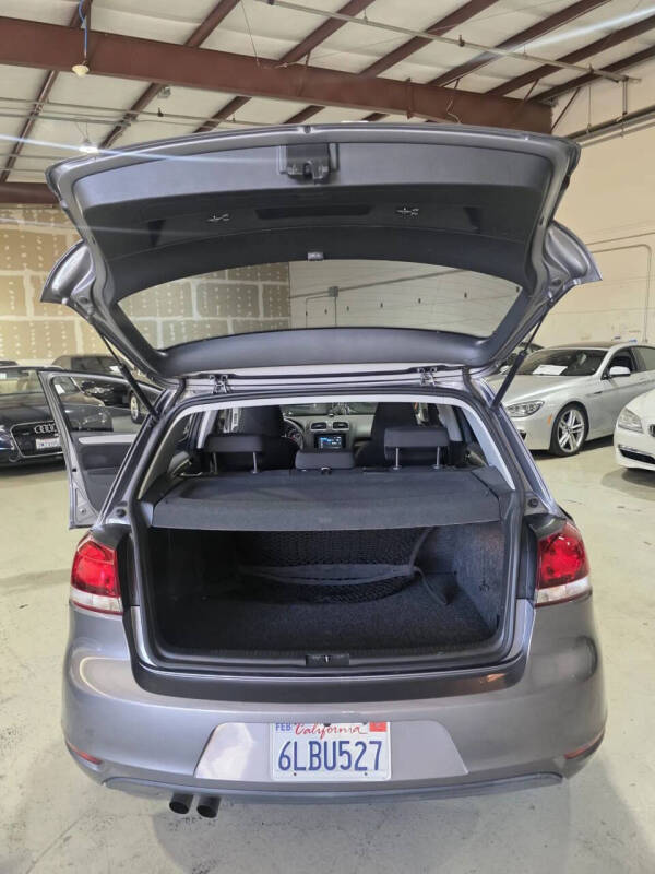 2010 Volkswagen Golf 2.5L PZEV