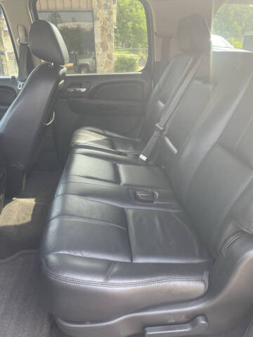 2011 Chevrolet Suburban LT