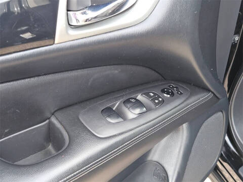 2020 Nissan Pathfinder S