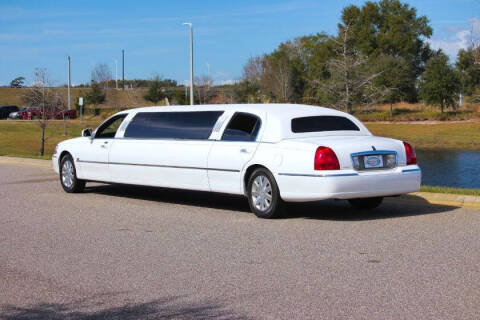 2004 Lincoln Town Car