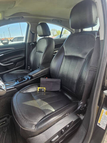 2012 Buick Regal Premium 1
