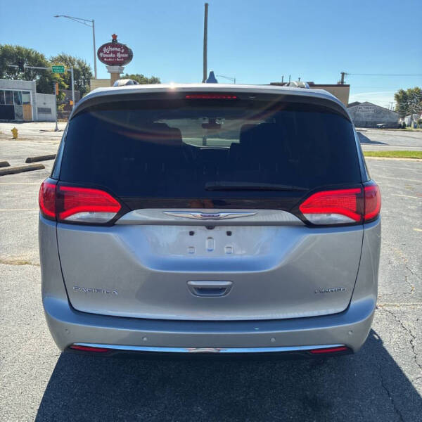 2018 Chrysler Pacifica Limited