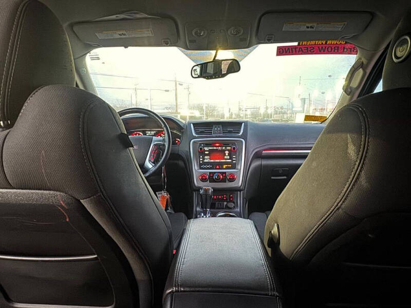 2016 GMC Acadia SLE-2