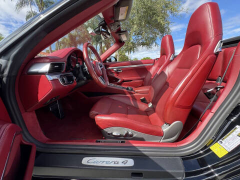 2017 Porsche 911 Carrera 4