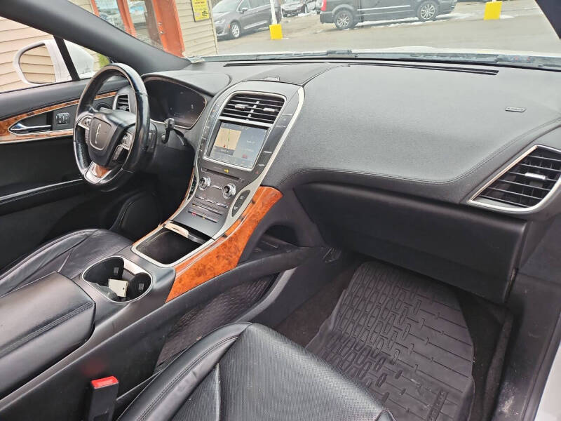 2020 Lincoln Nautilus Reserve