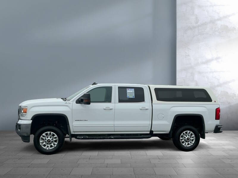White 2017 GMC Sierra 2500HD SLE 1