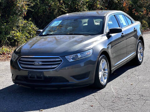 2017 Ford Taurus SE