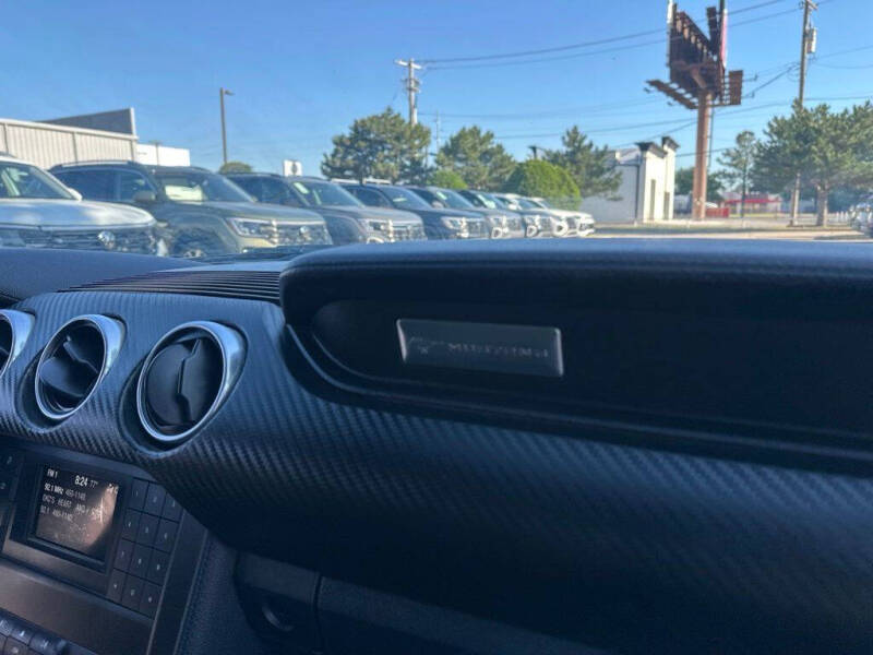 2021 Ford Mustang EcoBoost