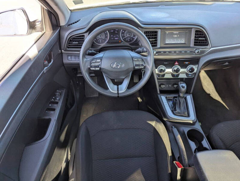 2019 Hyundai Elantra