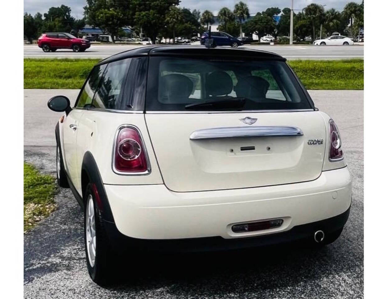 2013 MINI Hardtop for sale at Primary Auto Mall in Fort Myers, FL