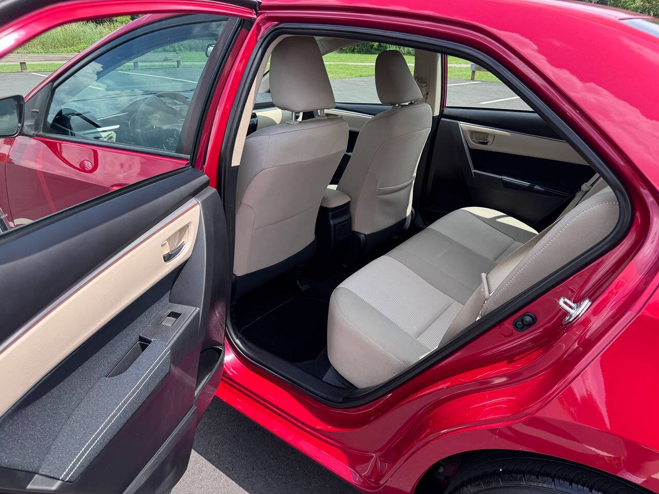 2015 Toyota Corolla 13